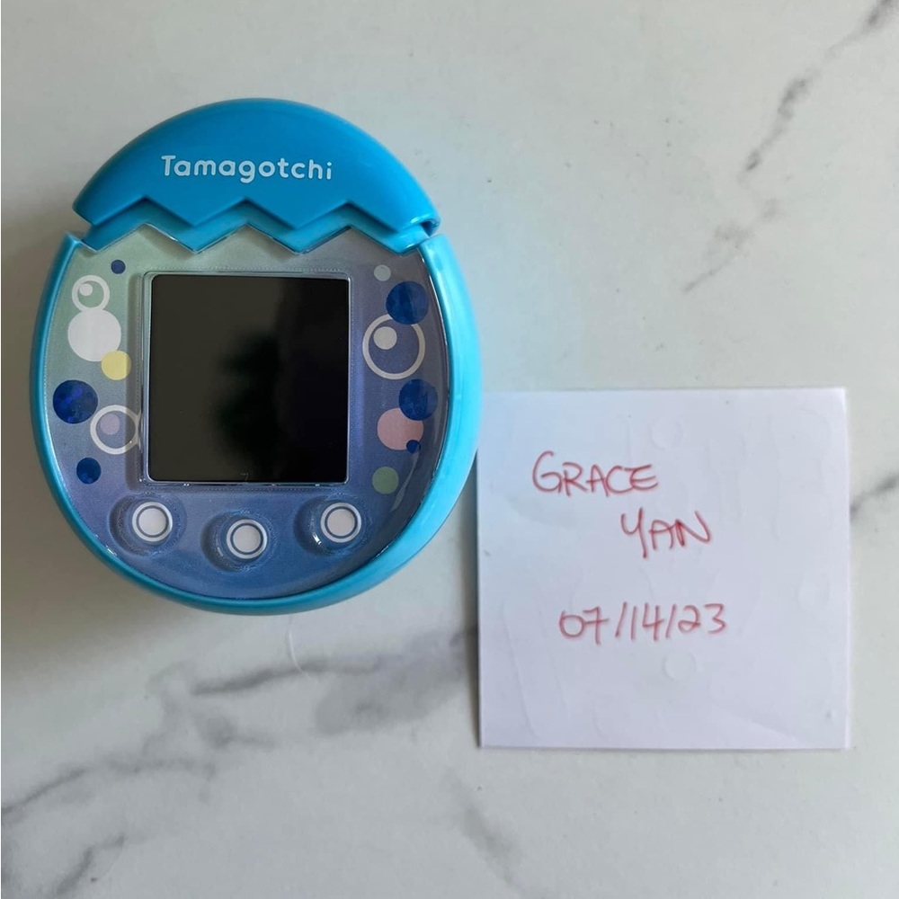 Tamagotchi Pix Blue